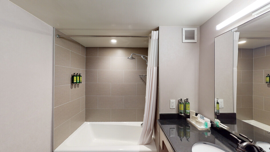 Miyako Hotel Los Angeles — photo 28 of 60